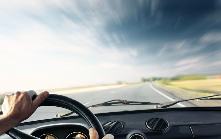 Steering wheel beating when driving: main causes and methods of combating